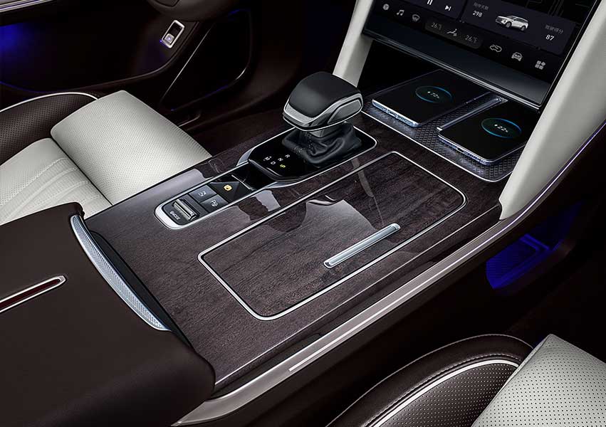 Hongqi HS7 passenger comfort
